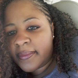 Meet your Posher, Eboney