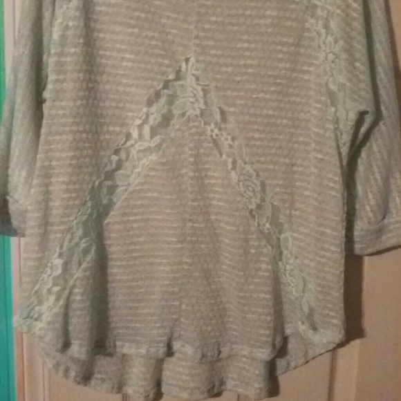 Rue 21 Mint GREEN lite knit top size large - Picture 2 of 2