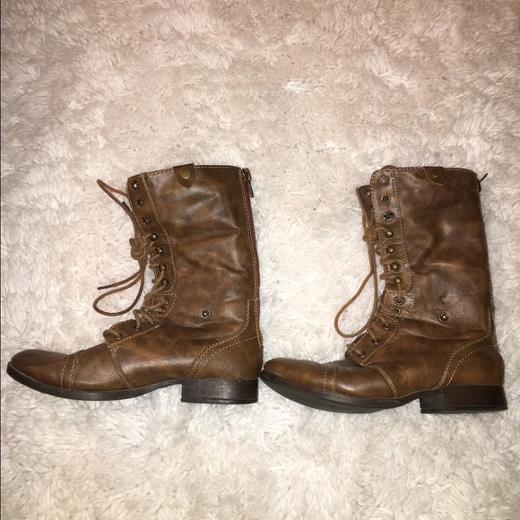 American Eagle combat boots
