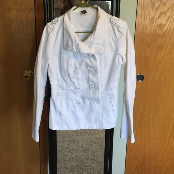 White hip length trench jacket