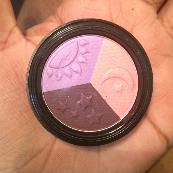 Trio Eyeshadow! - Picture 2 of 4