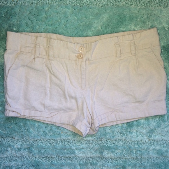 Linen Costa Blanca Cuffed Shorts