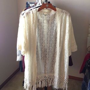 White lace fringe kimono