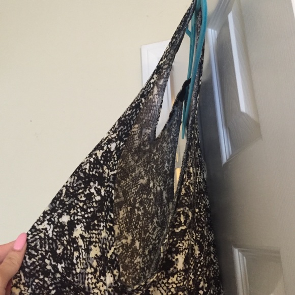 Patterned Crop Top - Picture 2 of 2