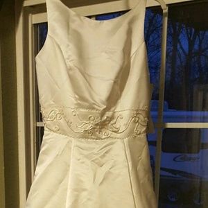 Madeline Gardner Wedding Dress