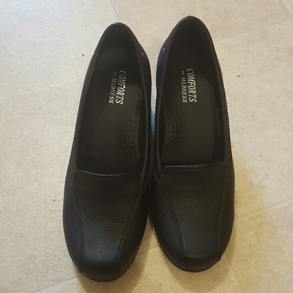 Black  shoes - Picture 1 of 1