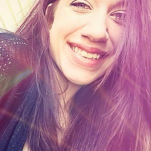 Meet your Posher, Kendra