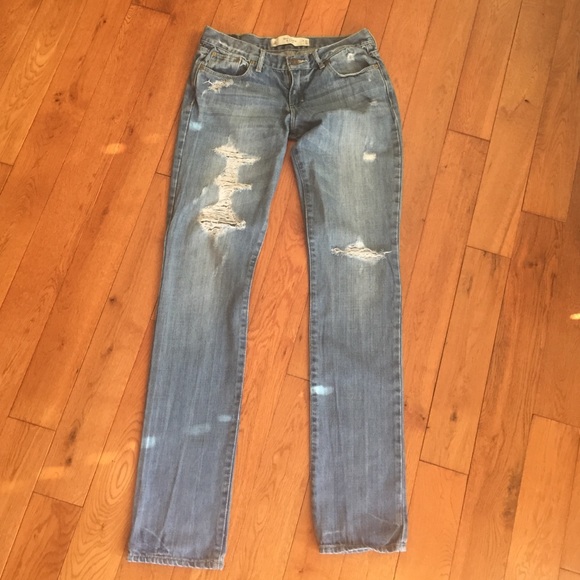 Abercrombie Distressed Jeands