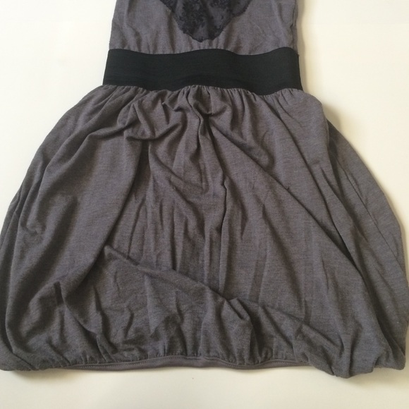 Dress gray Racerback 🚨 - Picture 3 of 4