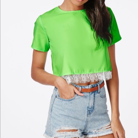 MISSGUIDED CROP TOP