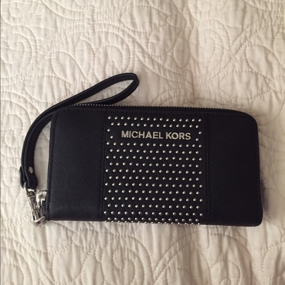 MK Wristlet (silver hardware)