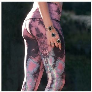 Hot yoga pants