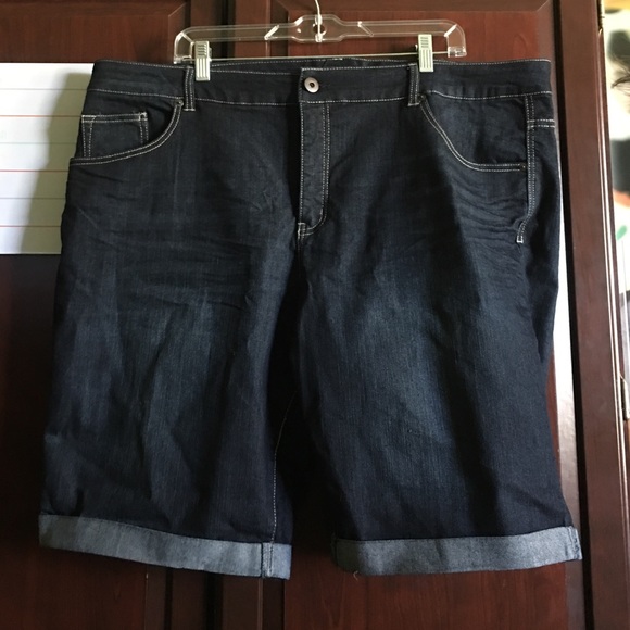 NWOT Pure Energy Jean Shorts