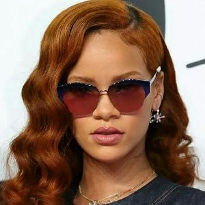 Meet your Posher, Johnnie