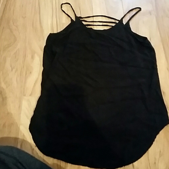 Black top - Picture 2 of 2