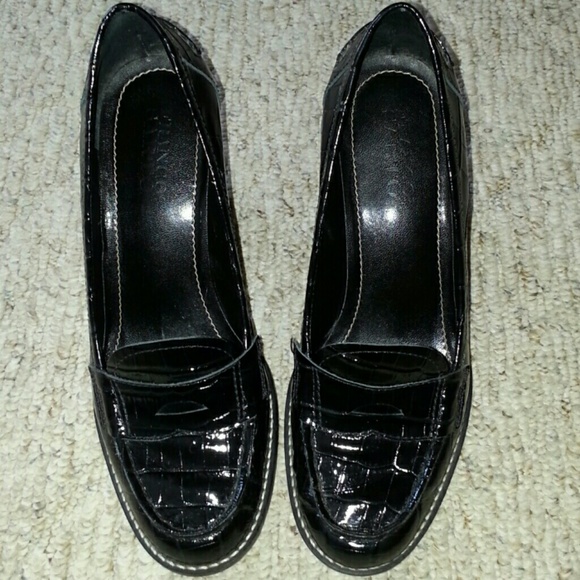 Black Heeled Shoes