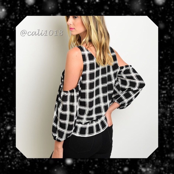 ⚡‼️FLASH SALE 1 HR ONLY🆕Black &White Off - Picture 2 of 3