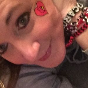 Meet your Posher, Cindy