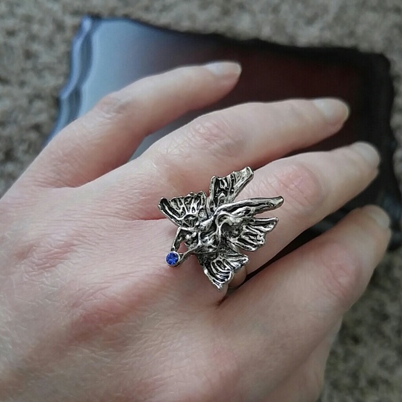 Ring - Picture 2 of 2
