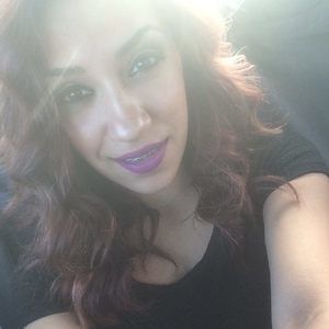 Meet your Posher, Mayra j.