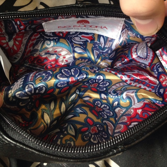 Makeup Bag - Picture 2 of 3