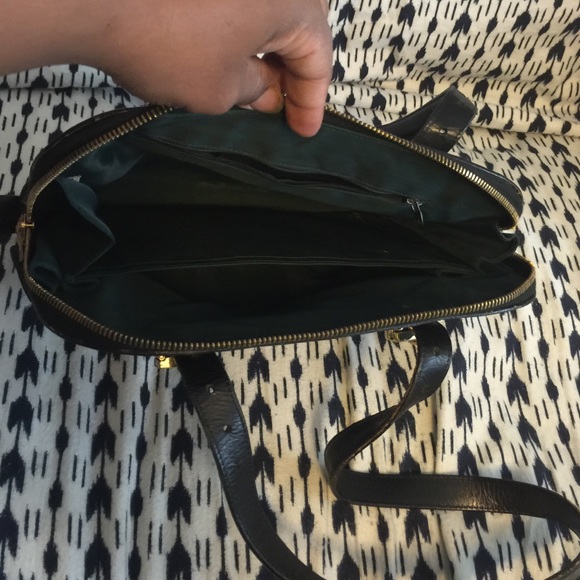 Authentic Dooney & Bourke - Picture 3 of 4