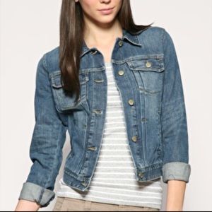 Gap jean jacket size S