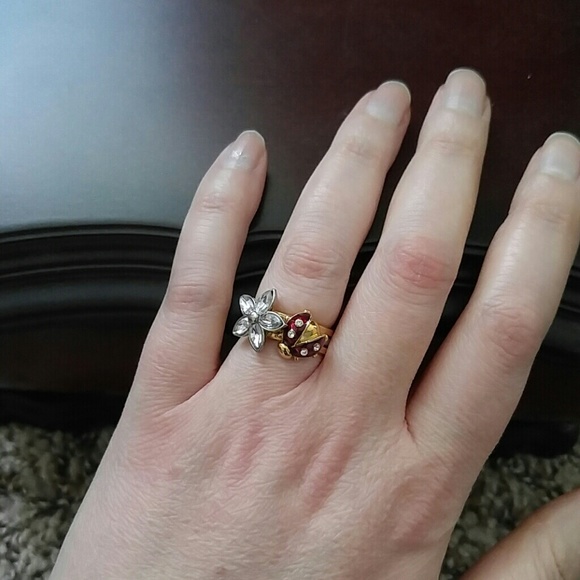 Ring - Picture 2 of 2