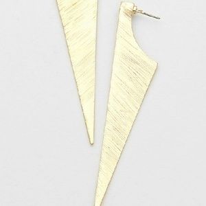 Long flat spike studs