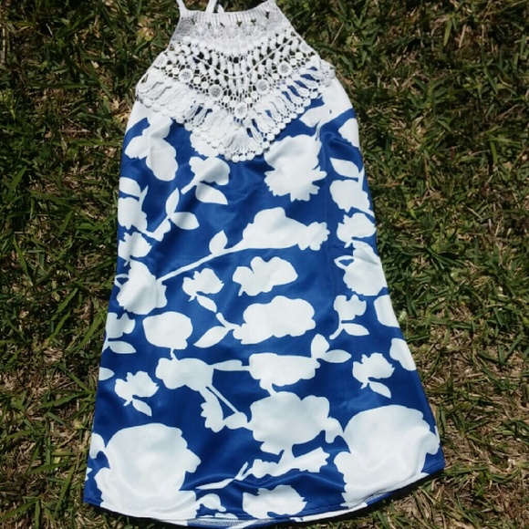 Sold LAST ONE NWOT Gorgeous Stretchy Dress. - Picture 3 of 3