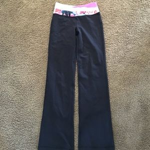 Lulu lemon yoga pants