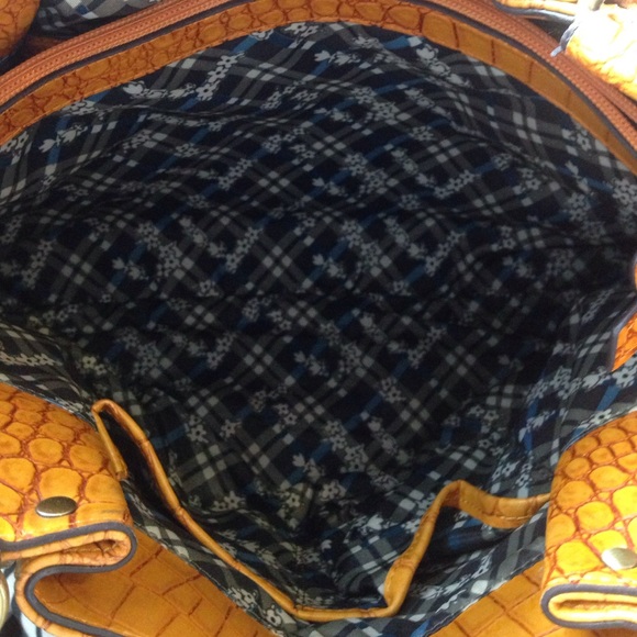 Jessica Simpson Purse - Picture 2 of 4