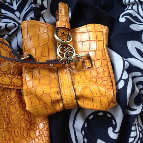 Jessica Simpson Purse - Picture 3 of 4