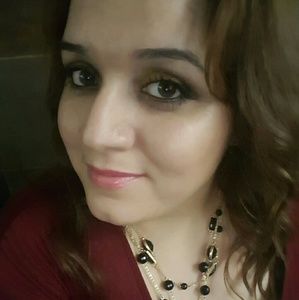 Meet your Posher, Karina