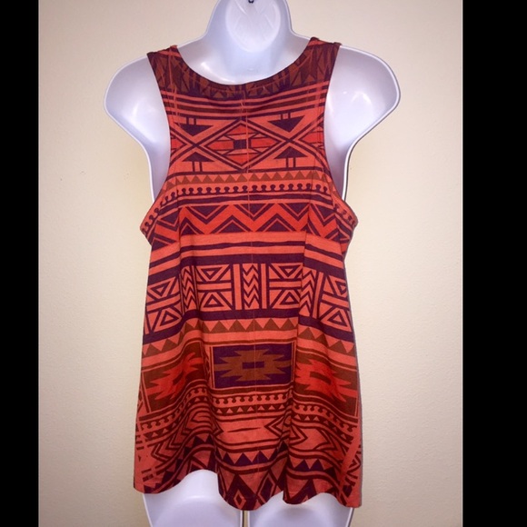 Tank - Picture 2 of 4