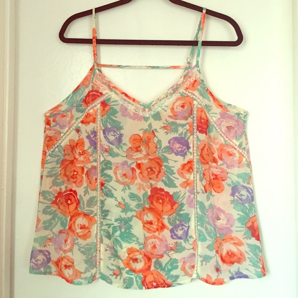 Floral Top 🌼🌸🌺🌷