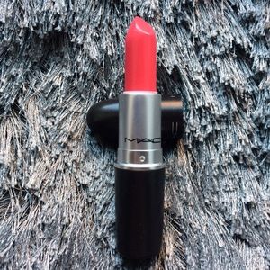 "IMPASSIONED (AMPLIFIED)" MAC LIPSTICK