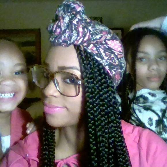 Meet your Posher, Shedereka - Picture 1 of 1