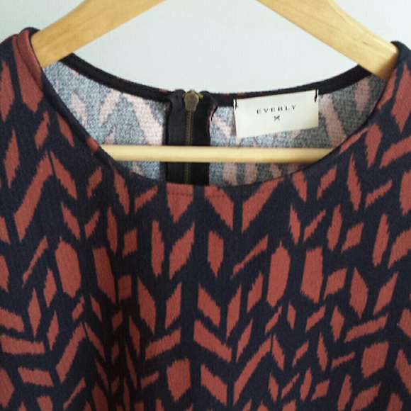 Everly navy and burnt orange quarter length blouse - Picture 3 of 4