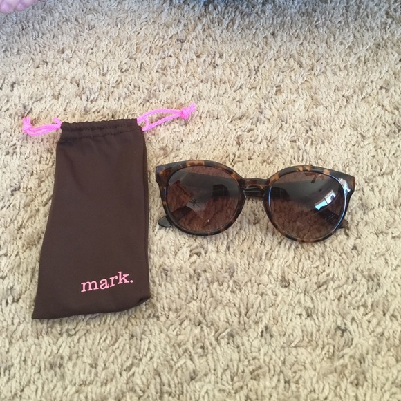 Avon Accessories - Mark Avon Sunglasses