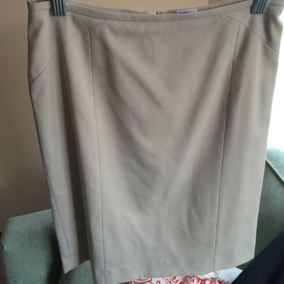 Cream pencil skirt