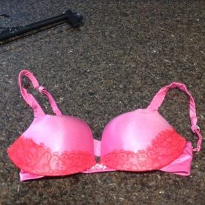 Pink bra 32D