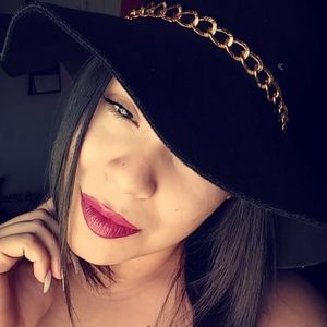 Meet your Posher, Alexandria