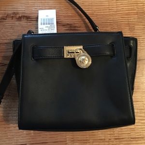 NWT Michael Kors Hamilton Traveler Messenger Black