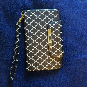 Cell phone wallet