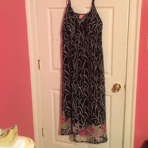 Flowing lack/white  sundress sheer with lining