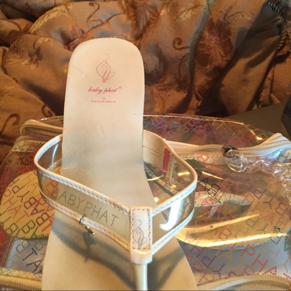 Baby Phat beach sandal with bag - Picture 2 of 3