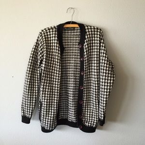 HOUNDSTOOTH CARDIGAN