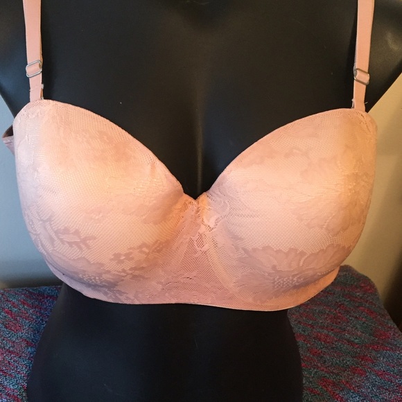 NWOT 38C Body by Victoria Strapless Multiway