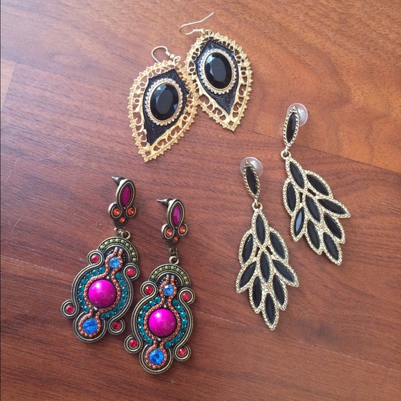 Lot of 3 fabulous chandelier earrings.